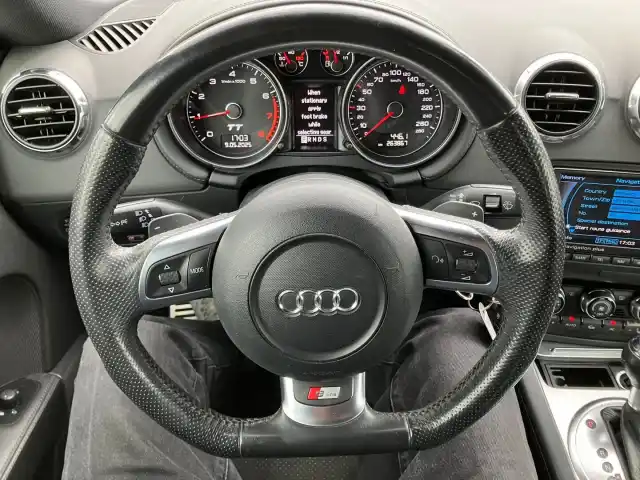 Valkoinen Coupe, Audi TT – LOC-654