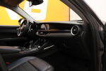 Harmaa Maastoauto, Alfa Romeo Stelvio – LOE-480, kuva 13