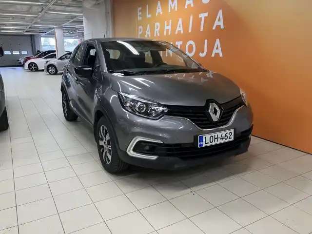 Harmaa Viistoperä, Renault Captur – LOH-462