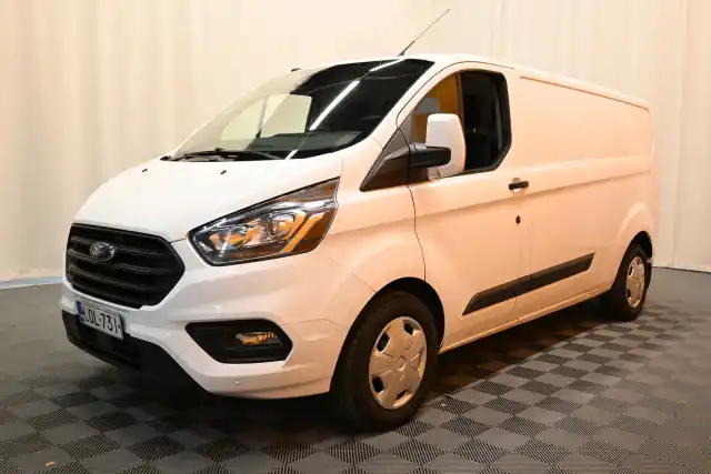 Valkoinen Pakettiauto, Ford Transit Custom – LOL-731