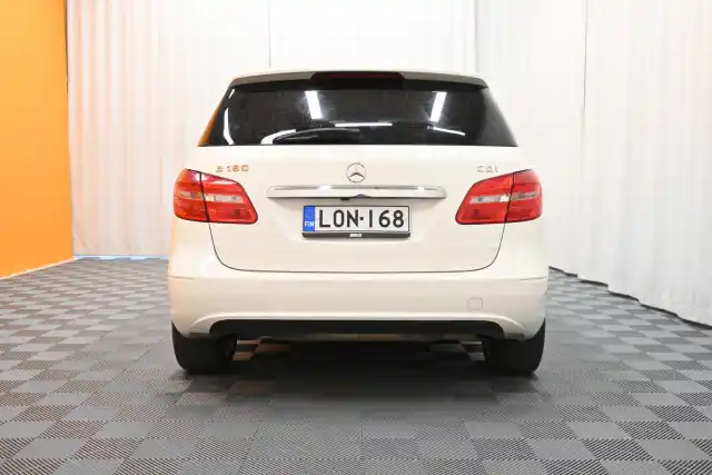 Valkoinen Farmari, Mercedes-Benz B – LON-168