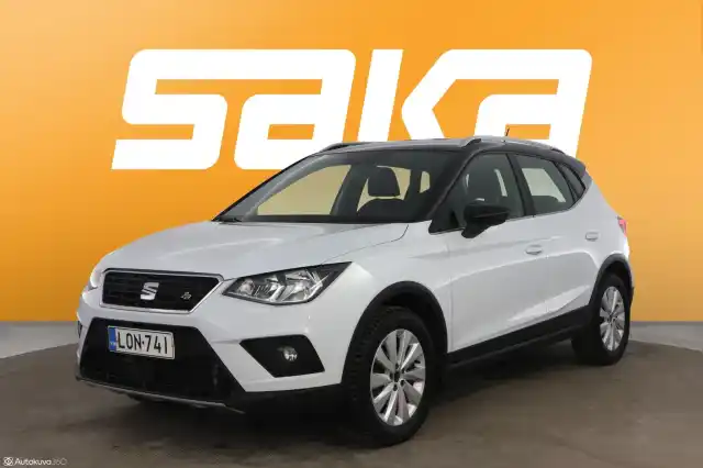 Valkoinen Maastoauto, Seat Arona – LON-741