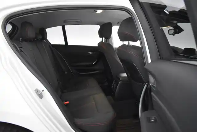 Valkoinen Viistoperä, BMW 118 – LOP-175
