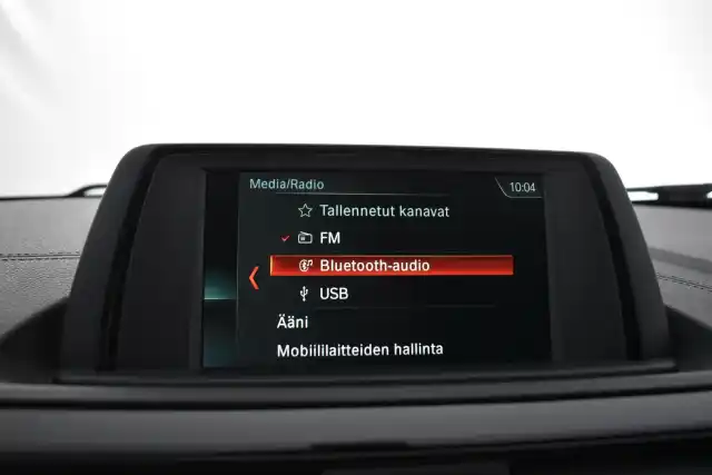 Valkoinen Viistoperä, BMW 118 – LOP-175