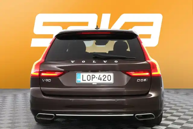 Ruskea Farmari, Volvo V90 – LOP-420