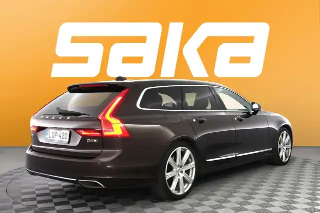 Ruskea Farmari, Volvo V90 – LOP-420
