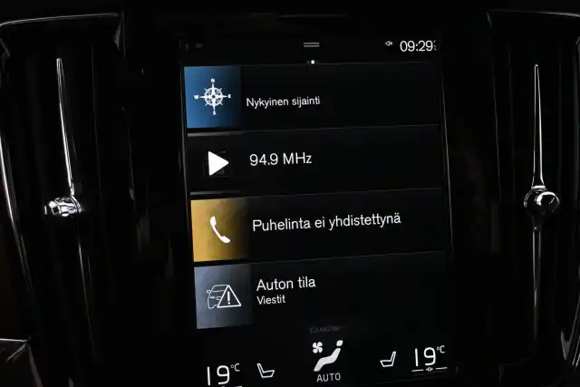 Ruskea Farmari, Volvo V90 – LOP-420