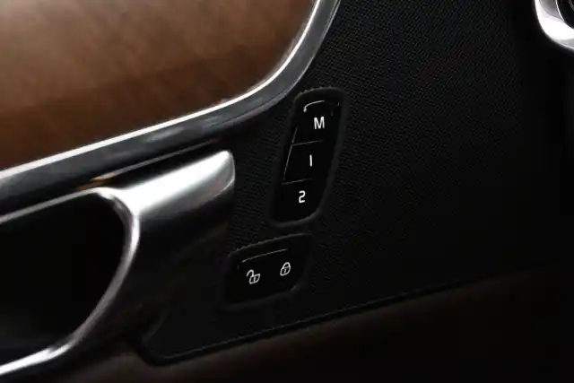 Ruskea Farmari, Volvo V90 – LOP-420