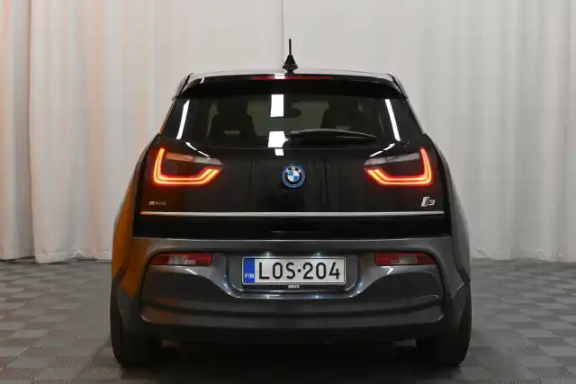 Harmaa Viistoperä, BMW i3 – LOS-204