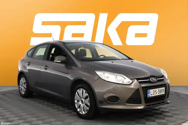 Harmaa Viistoperä, Ford Focus – LOS-389