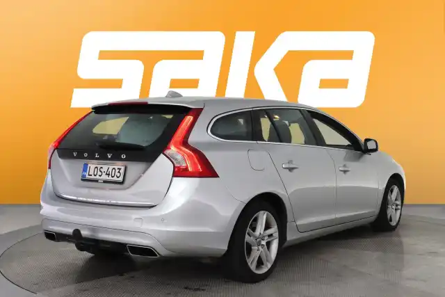 Harmaa Farmari, Volvo V60 – LOS-403