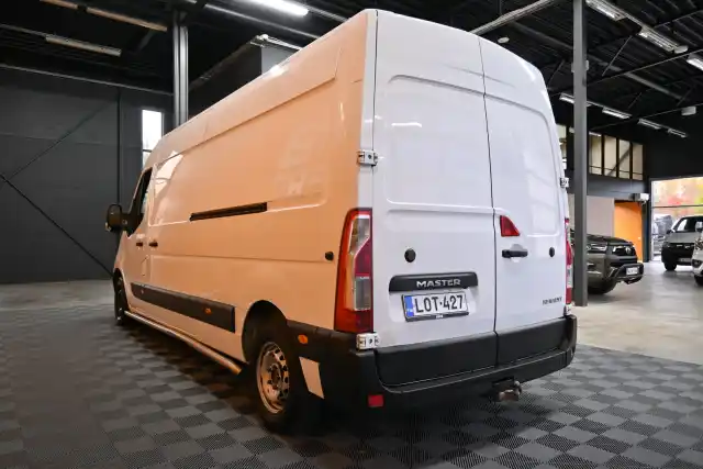 Valkoinen Pakettiauto, Renault Master – LOT-427