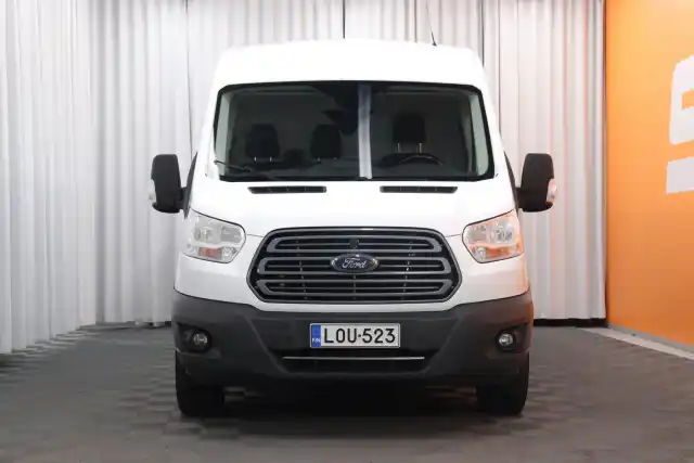 Valkoinen Pakettiauto, Ford Transit – LOU-523