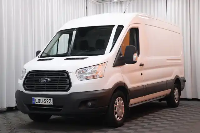 Valkoinen Pakettiauto, Ford Transit – LOU-523