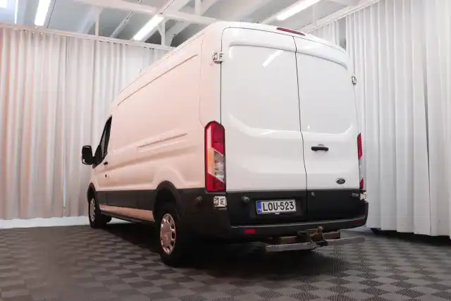 Valkoinen Pakettiauto, Ford Transit – LOU-523