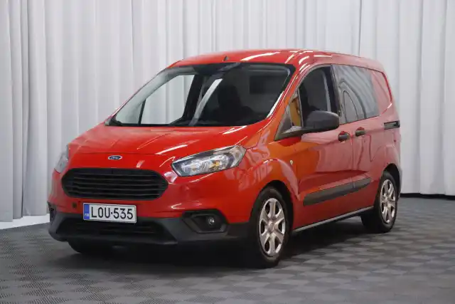 Punainen Pakettiauto, Ford Transit Courier – LOU-535