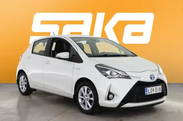 Valkoinen Viistoperä, Toyota Yaris – LOV-318