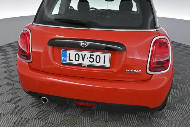 Oranssi Viistoperä, MINI COOPER – LOV-501