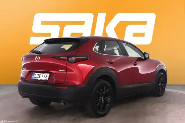 Punainen Maastoauto, Mazda CX-30 – LOX-116