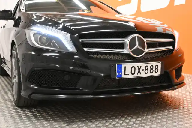Musta Viistoperä, Mercedes-Benz A – LOX-888