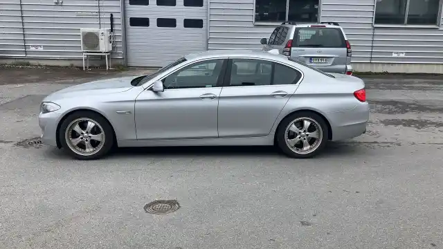  Sedan, BMW 523 – LOX-912
