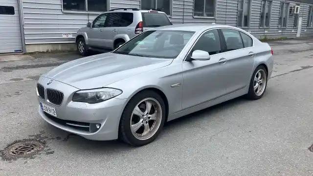  Sedan, BMW 523 – LOX-912