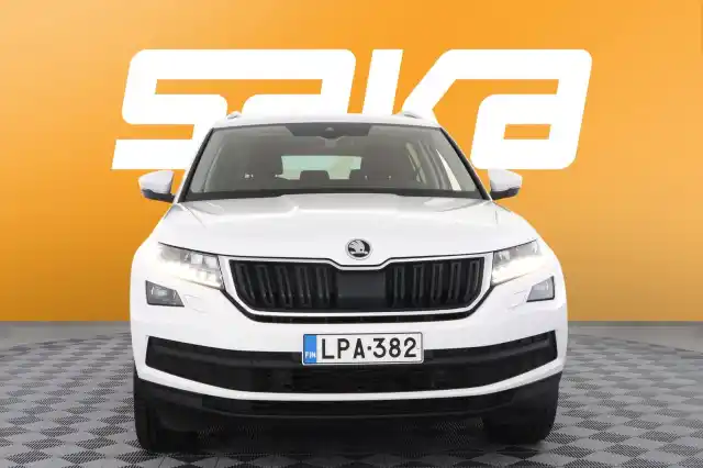 Valkoinen Maastoauto, Skoda Kodiaq – LPA-382