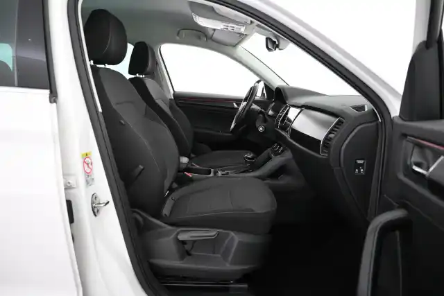 Valkoinen Maastoauto, Skoda Kodiaq – LPA-382