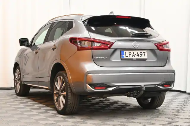 Harmaa Maastoauto, Nissan Qashqai – LPA-497