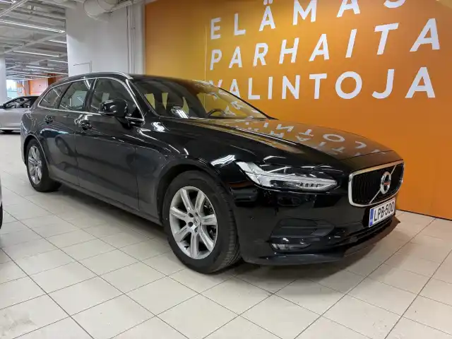 Musta Farmari, Volvo V90 – LPB-500