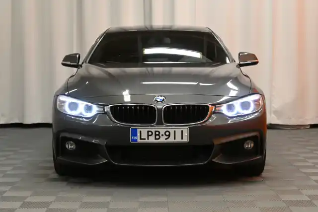 Harmaa Sedan, BMW 420 – LPB-911