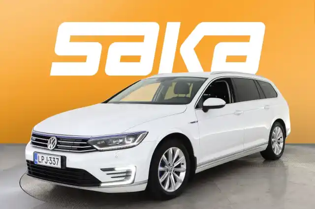 Valkoinen Farmari, Volkswagen Passat – LPJ-337