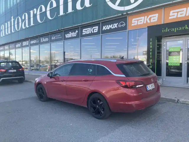 Punainen Farmari, Opel Astra – LPJ-852