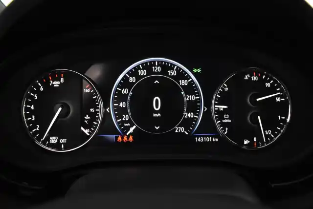 Punainen Farmari, Opel Astra – LPJ-852
