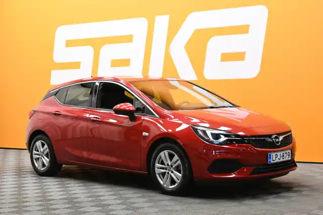 Punainen Viistoperä, Opel Astra – LPJ-879