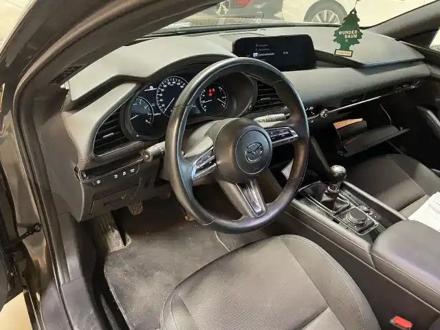 Harmaa Viistoperä, Mazda 3 – LPK-432