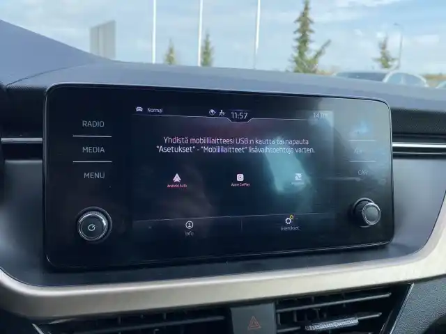 Harmaa Viistoperä, Skoda Kamiq – LPK-715