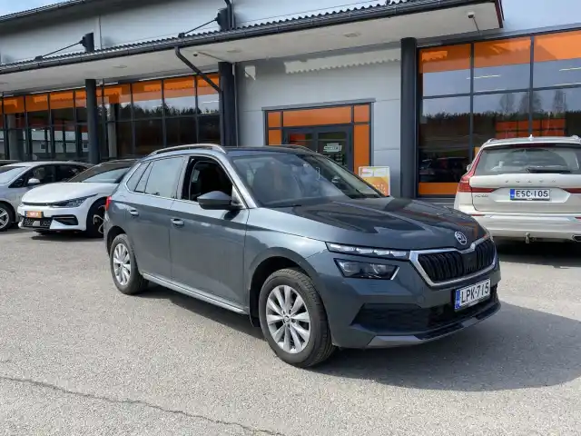 Harmaa Viistoperä, Skoda Kamiq – LPK-715
