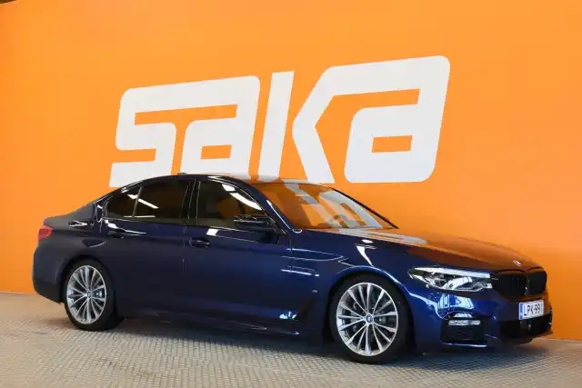 Sininen Sedan, BMW 530 – LPK-991
