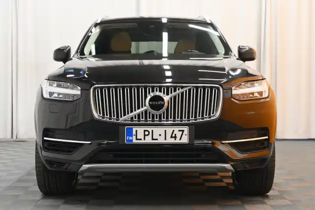 Musta Tila-auto, Volvo XC90 – LPL-147