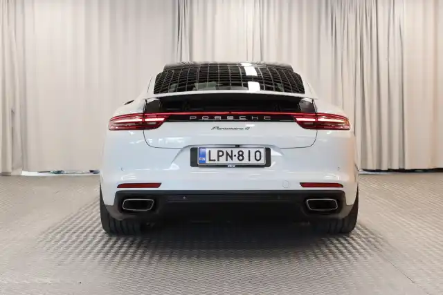 Valkoinen Viistoperä, Porsche Panamera – LPN-810