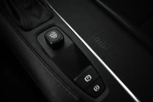 Valkoinen Farmari, Volvo V90 – LPR-369