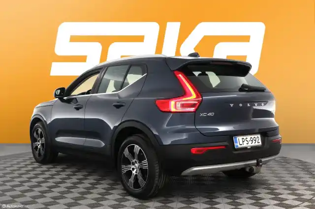 Sininen Maastoauto, Volvo XC40 – LPS-992
