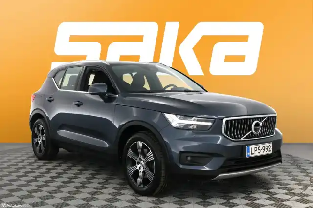 Sininen Maastoauto, Volvo XC40 – LPS-992