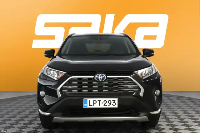 Musta Maastoauto, Toyota RAV4 – LPT-293