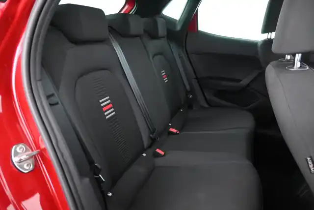 Punainen Viistoperä, Seat Ibiza – LPT-331