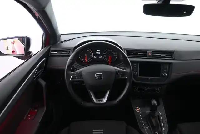 Punainen Viistoperä, Seat Ibiza – LPT-331