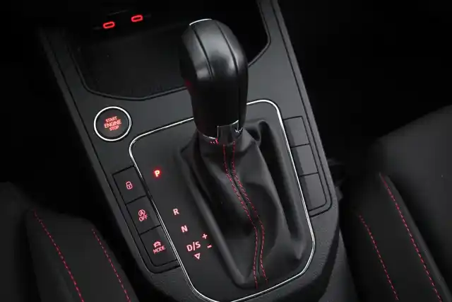 Punainen Viistoperä, Seat Ibiza – LPT-331