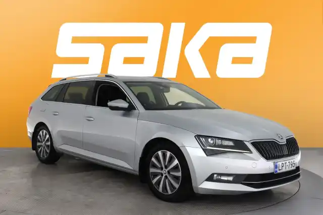 Harmaa Farmari, Skoda Superb – LPT-795