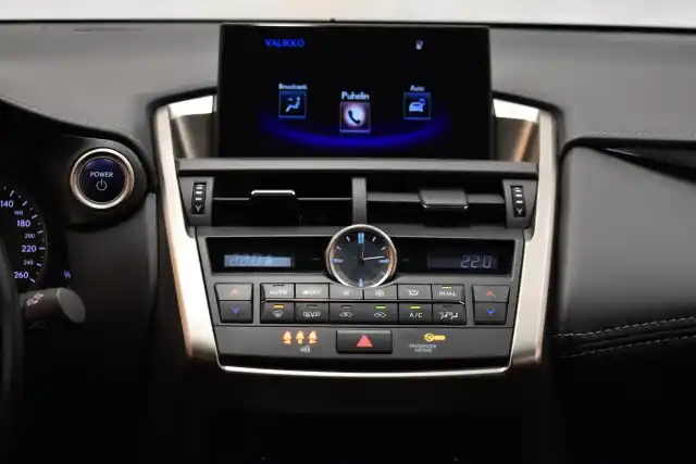 Hopea Tila-auto, Lexus NX – LPT-950